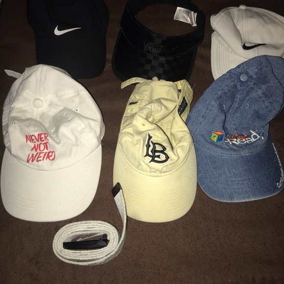 6 vintage hats with one vans belt